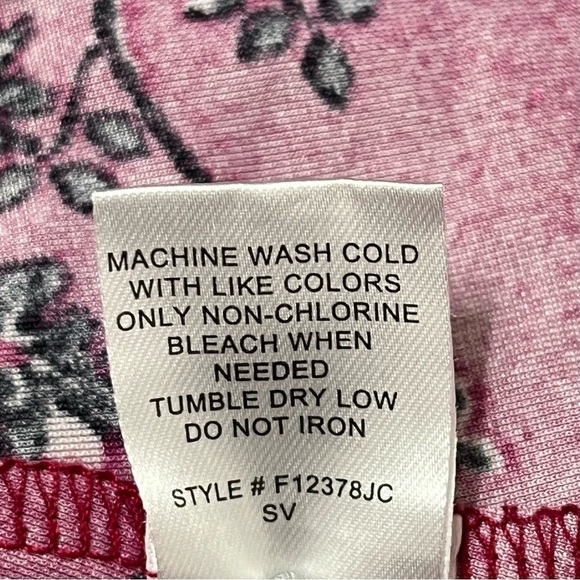 Velvet Burgundy Skater Dress with Black and White Roses Size Large - Picture 7 of 8